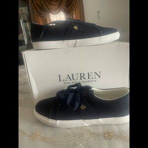 NWB Lauren Ralph Lauren women’s janson ll sneaker size 9.5